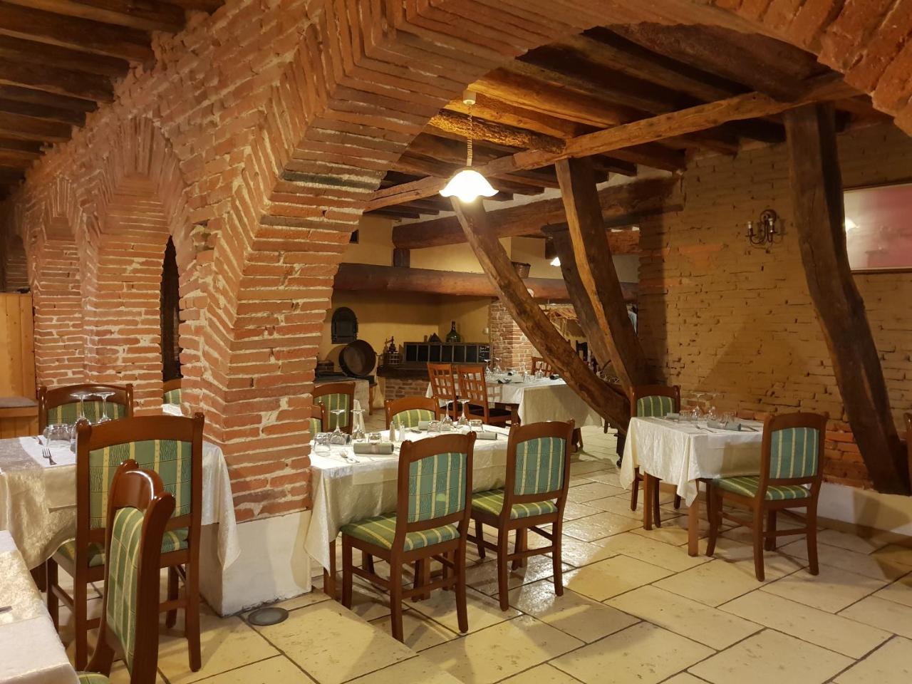 L'Alcove Hotel Restaurant Villematier Exterior photo